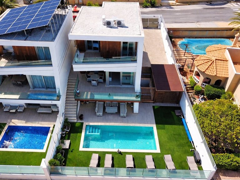 Villa for Sale in Costa Blanca Villamartin, Alicante 1