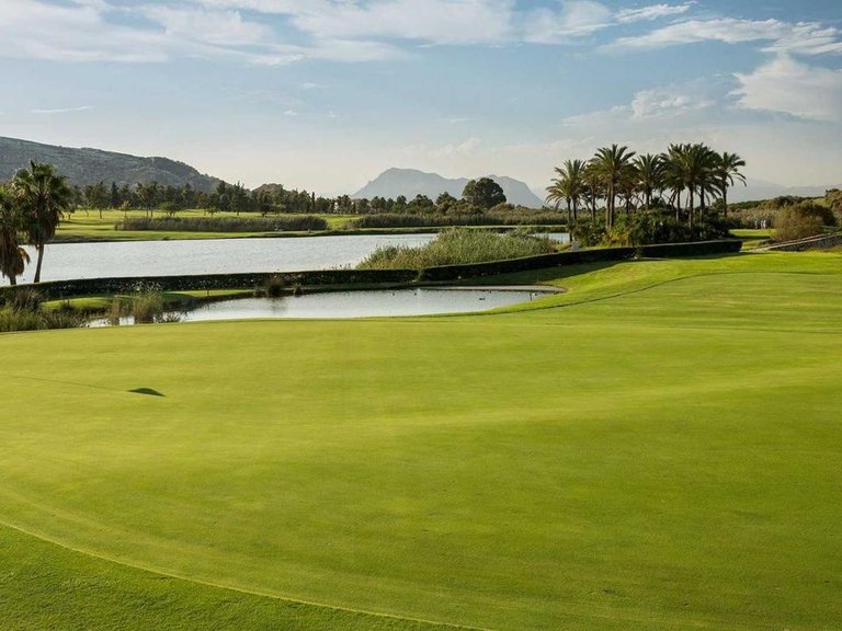 Villa for Sale in Las Colinas Golf Resort, Alicante 30