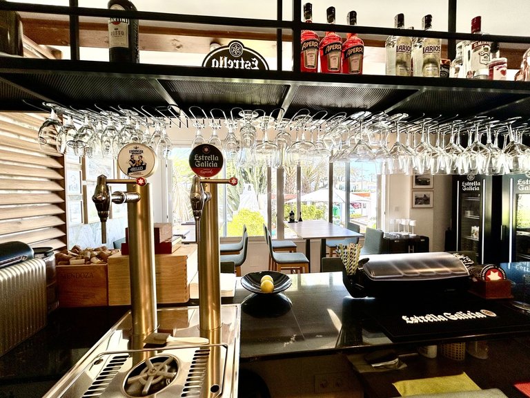 Commercial for Sale in Costa Blanca Cabo Roig, Alicante 21