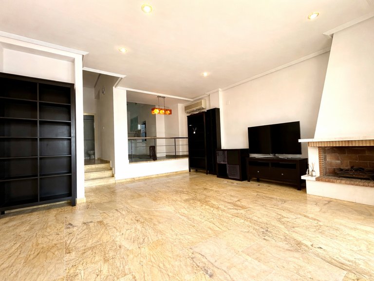 Town House for Sale in Costa Blanca Cabo Roig, Alicante 6