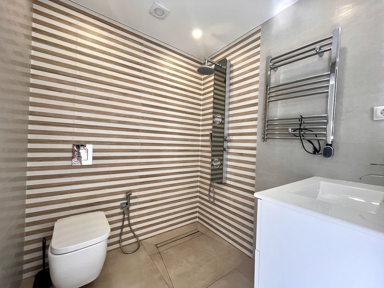 Villa for Sale in Costa Blanca Los Balcones, Alicante 19