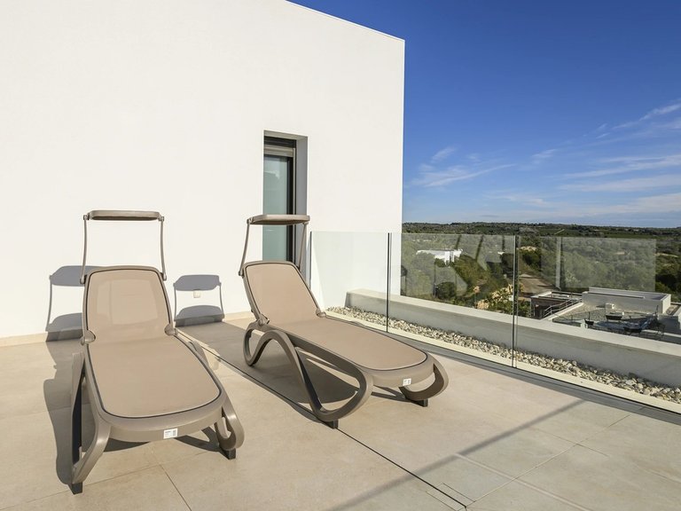 Villa for Sale in Las Colinas Golf Resort, Las Colinas Golf, Alicante 22