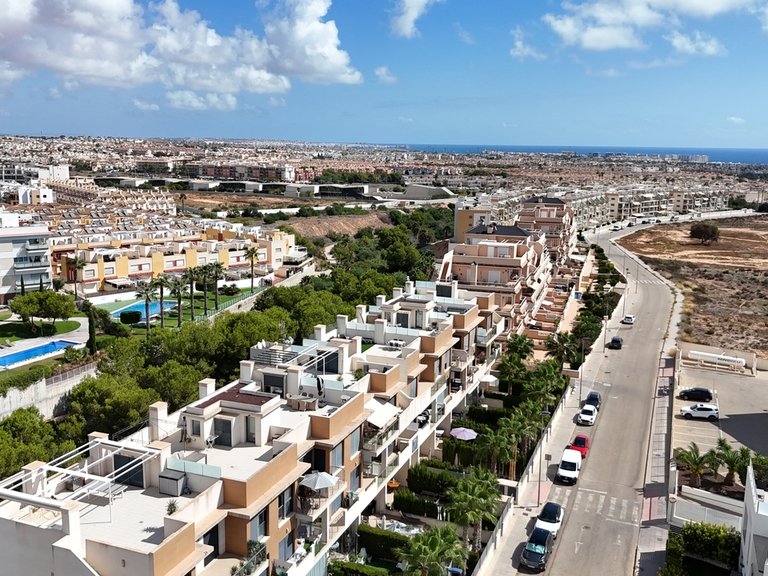 Penthouse for Sale in Inland Los Dolses, Alicante 1