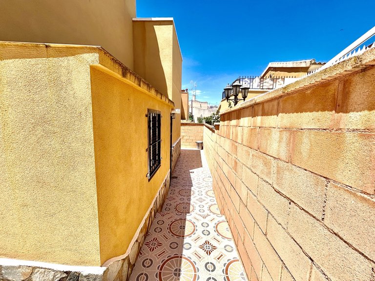 Villa for Sale in Costa Blanca Los Balcones, Alicante 38