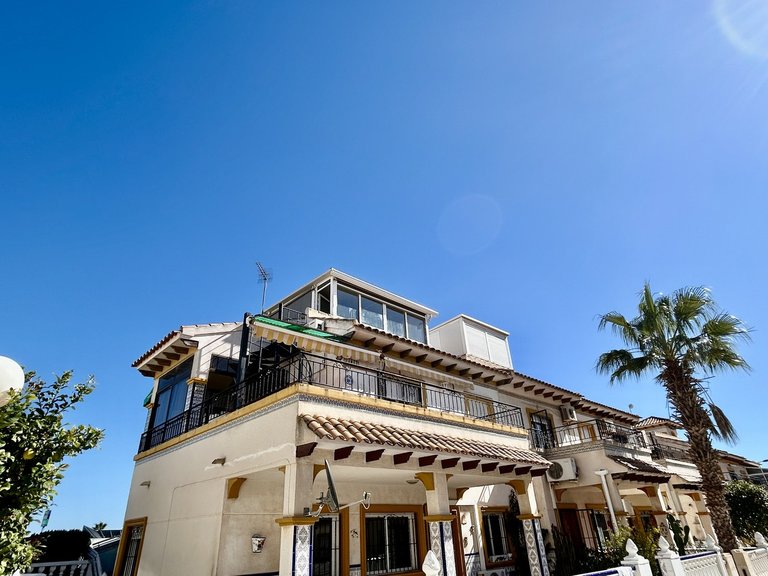 Penthouse for Sale in Playa Flamenca, Alicante 1