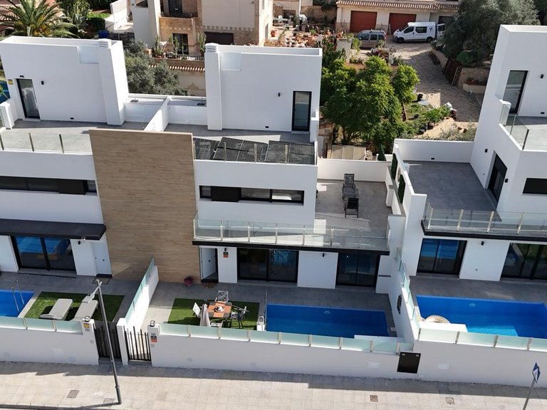 Villa for Sale in Costa Blanca Villamartin, Alicante 2