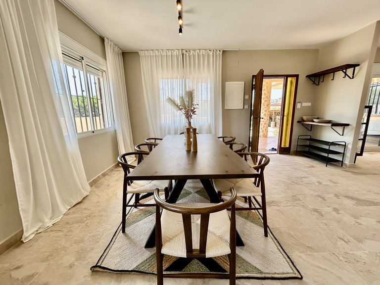 Villa for Sale in La Zenia, Alicante 10