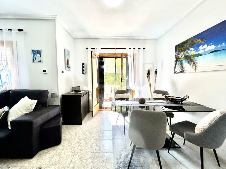 Town House for Sale in Playa Flamenca, Alicante 8