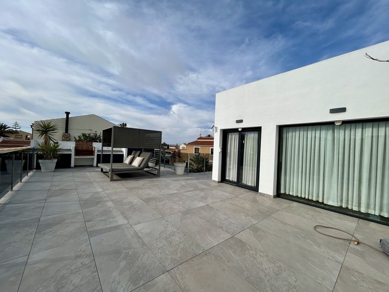 Villa for Sale in Los Balcones, Los Balcones, Torrevieja, Alicante 45