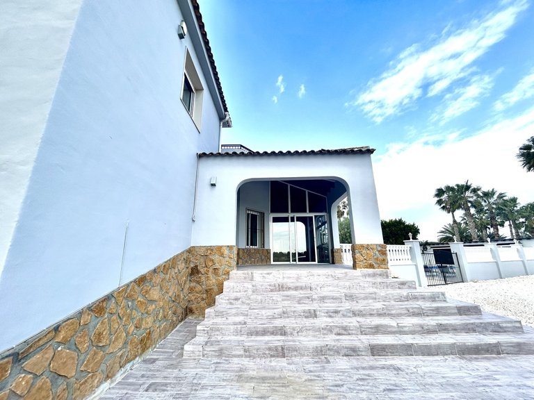 Villa for Sale in Costa Blanca Catral, Alicante 45