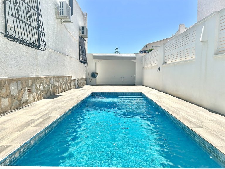 Villa for Sale in Villamartin, Alicante 26