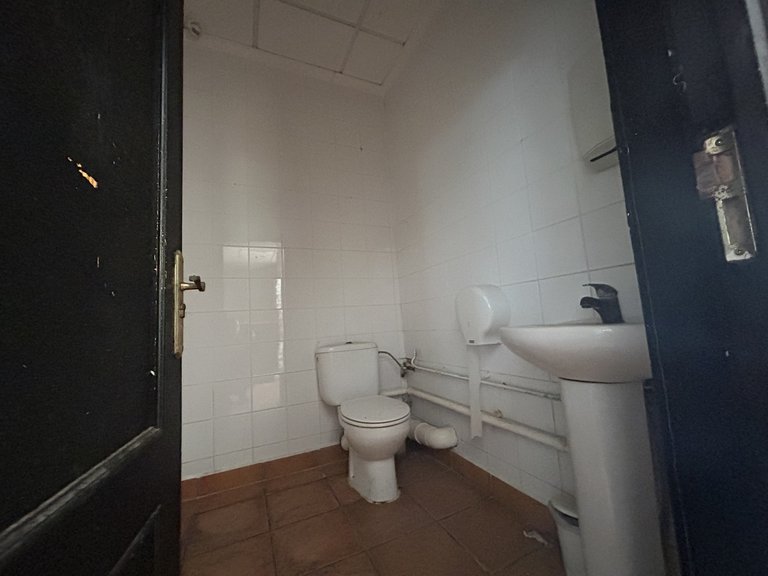 Commercial for Sale in Villamartin, Alicante 16