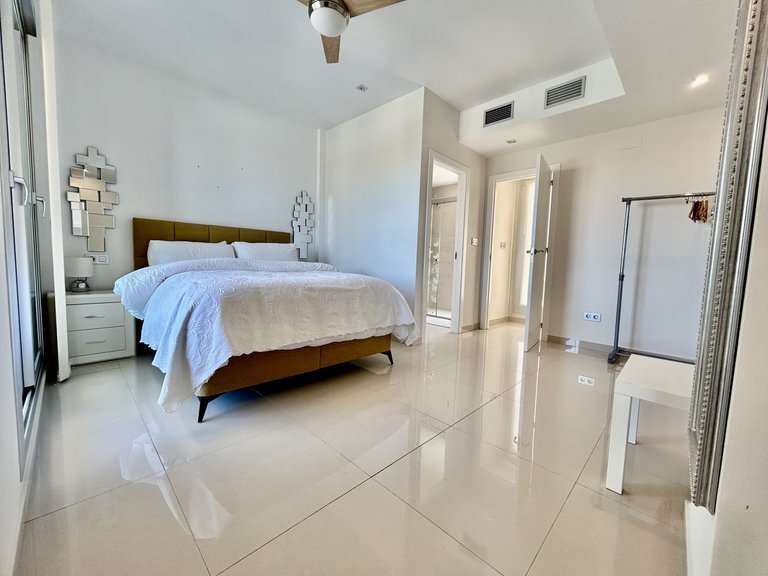 Villa for Sale in Costa Blanca Villamartin, Alicante 14