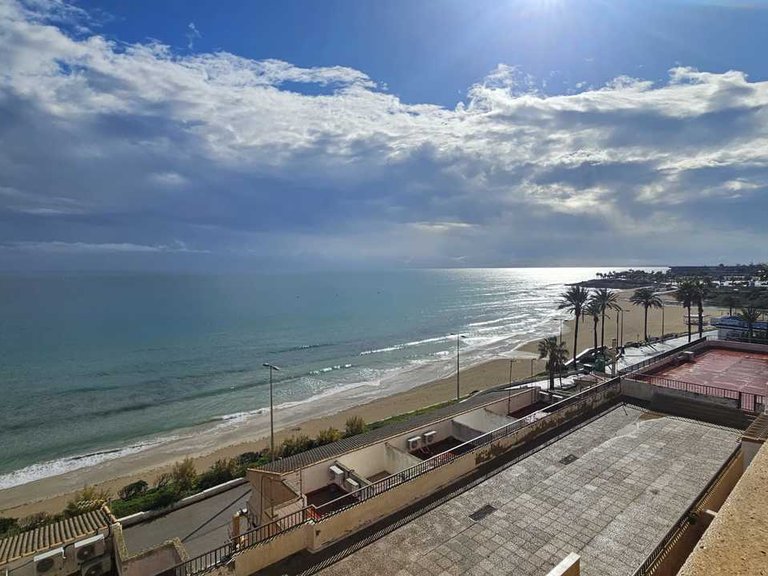 Apartment for Sale in Costa Blanca Mil Palmeras, Alicante 32