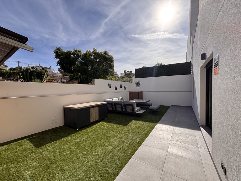 Villa for Sale in Costa Blanca Villamartin, Alicante 19