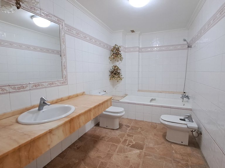 Apartment for Sale in Costa Blanca Torrevieja, Alicante 11