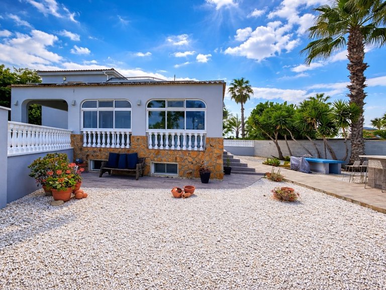 Villa for Sale in Costa Blanca Catral, Alicante 3