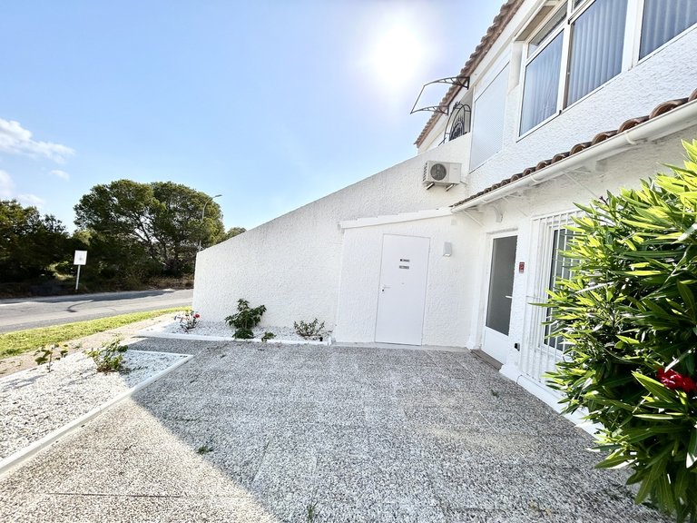 Apartment for Sale in Villamartin, Alicante 23