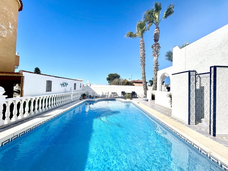 Villa for Sale in Costa Blanca Villamartin, Alicante 22
