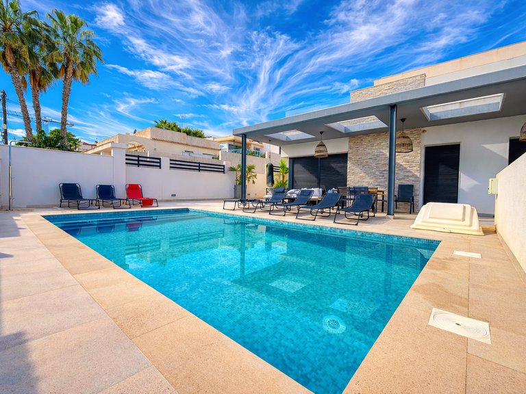 Villa for Sale in Costa Blanca Los Balcones, Alicante 3