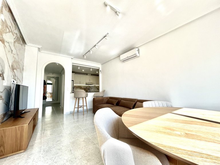 Apartment for Sale in Villamartin, Alicante 17