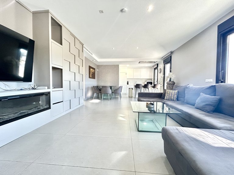 Villa for Sale in Costa Blanca Los Balcones, Alicante 6