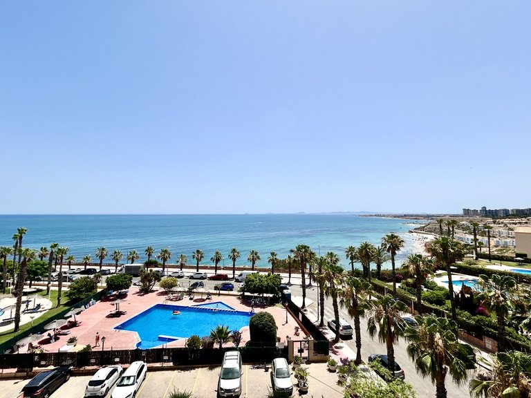 Apartment for Sale in Cabo Roig, Alicante 2