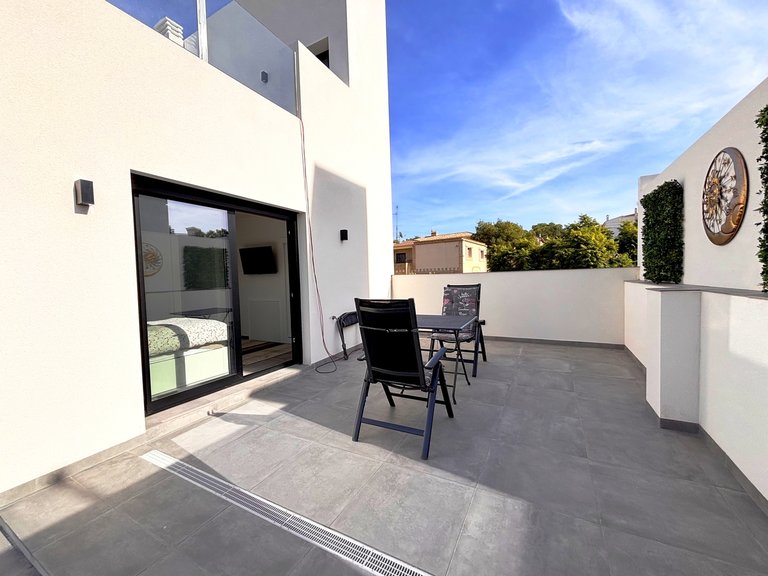 Villa for Sale in Villamartin, Alicante 25