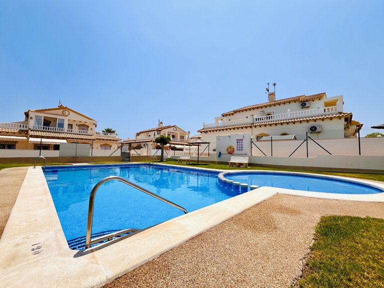 Town House for Sale in Playa Flamenca, Alicante 28