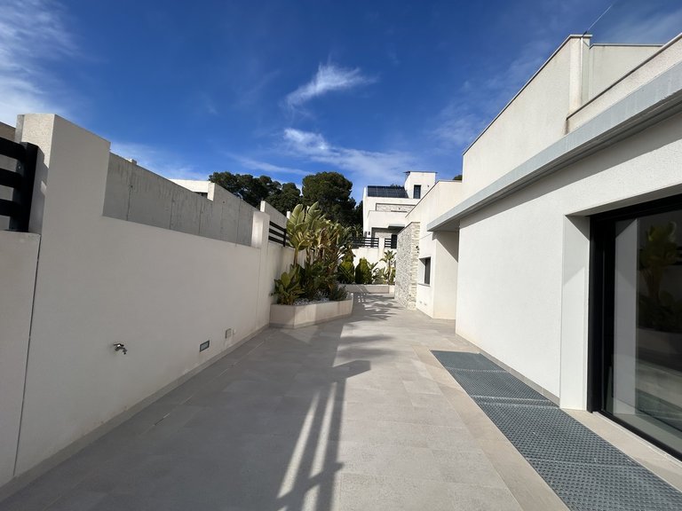 Villa for Sale in Costa Blanca Los Balcones, Alicante 30