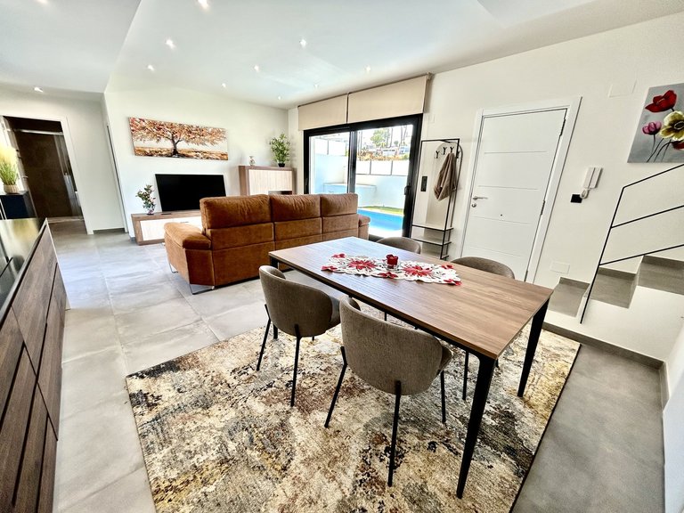 Villa for Sale in Costa Blanca Villamartin, Alicante 9