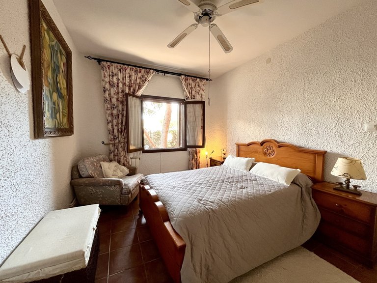 Villa for Sale in Cabo Roig, Alicante 22