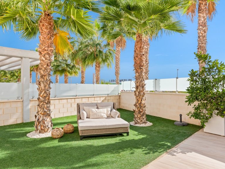 Villa for Sale in Cabo Roig, Alicante 39