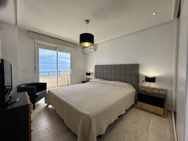 Apartment for Sale in Costa Blanca Mil Palmeras, Alicante 15