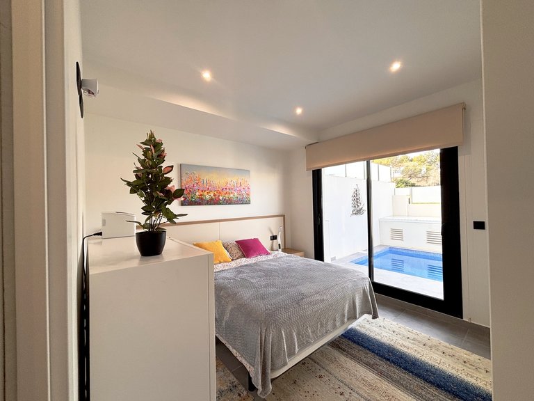 Villa for Sale in Villamartin, Alicante 18