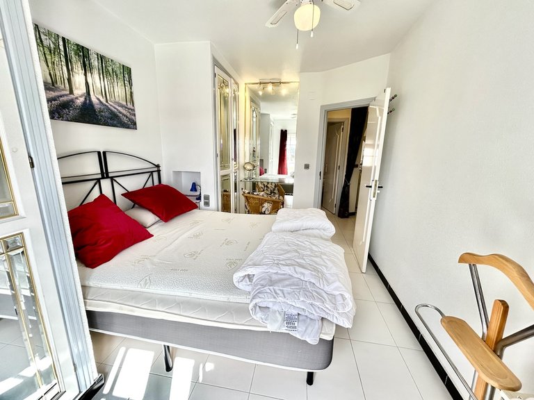 Apartment for Sale in Los Altos, Alicante 19