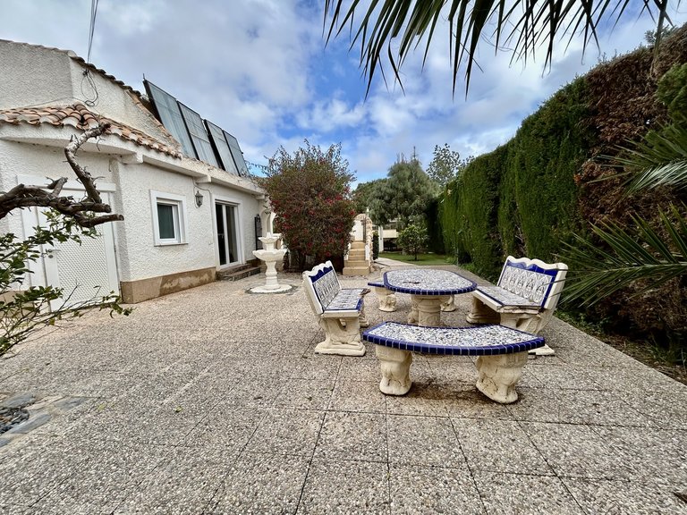 Villa for Sale in Costa Blanca Cabo Roig, Alicante 45