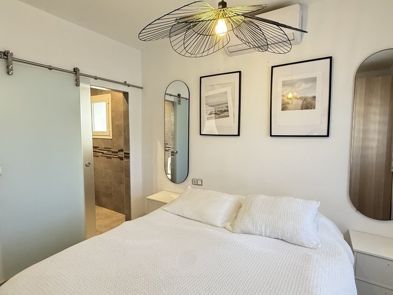 Villa for Sale in Villamartin, Alicante 36