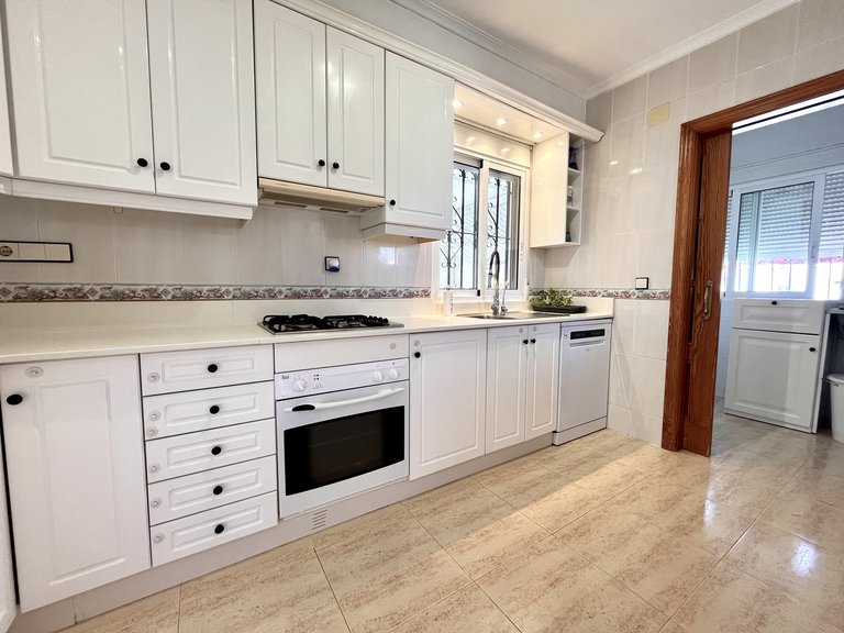 Villa for Sale in San Miguel De Salinas, Alicante 9