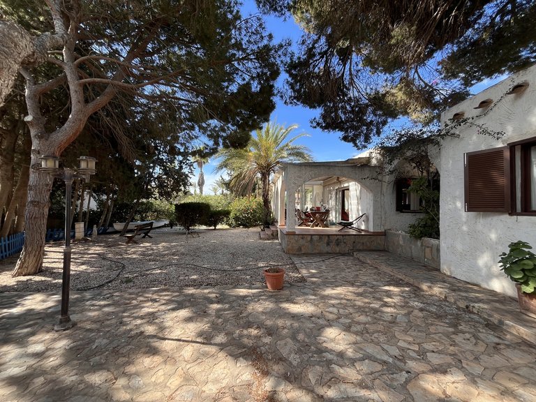 Villa for Sale in Cabo Roig, Alicante 31