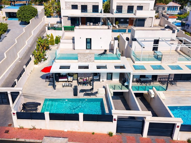 Villa for Sale in Costa Blanca Los Balcones, Alicante 2