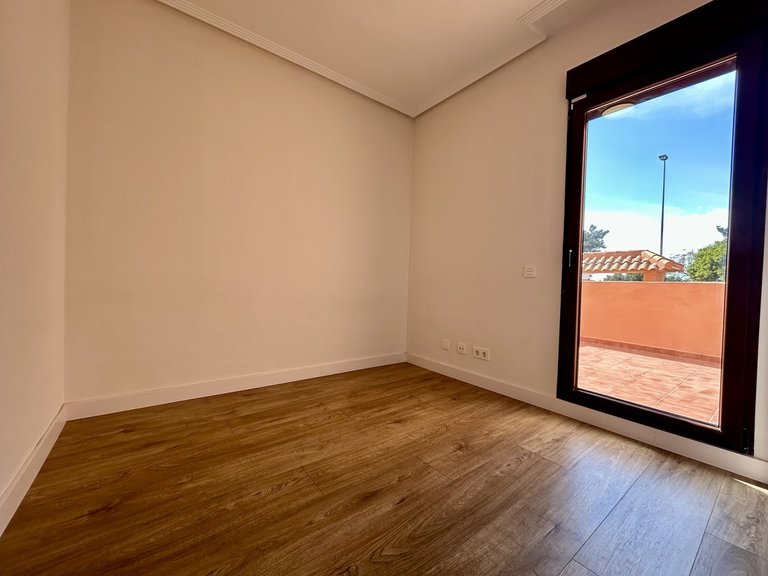 Apartment for Sale in Los Alcazares, Murcia 17