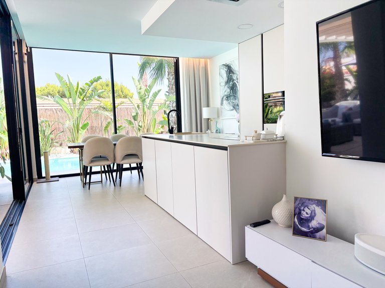 Villa for Sale in Cabo Roig, Alicante 12