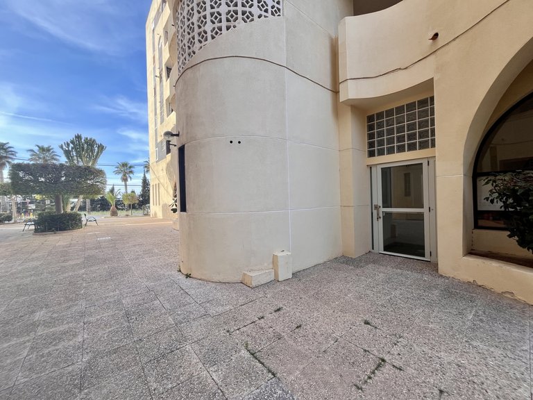 Apartment for Sale in Torrevieja, Alicante 30