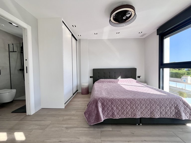 Villa for Sale in Costa Blanca Punta Prima, Alicante 11