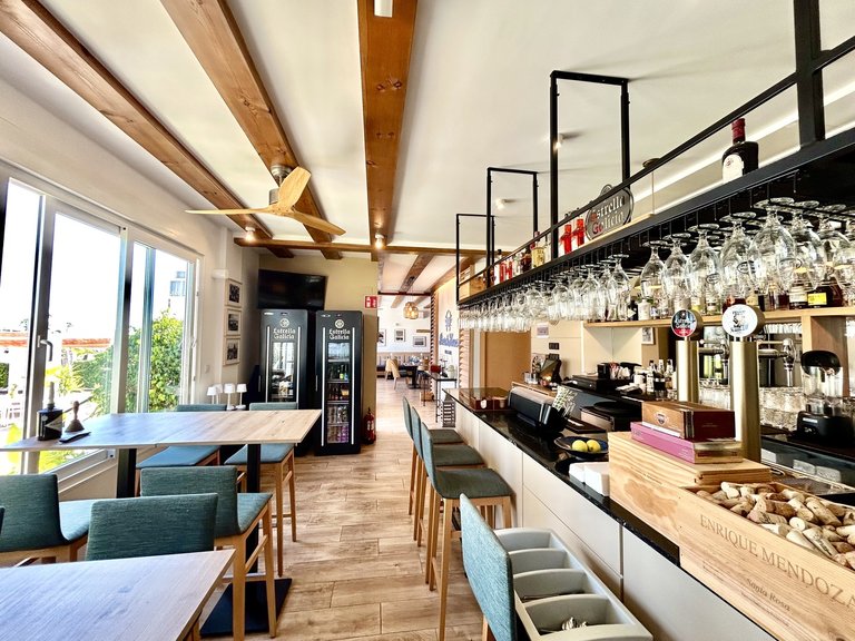 Commercial for Sale in Costa Blanca Cabo Roig, Alicante 20