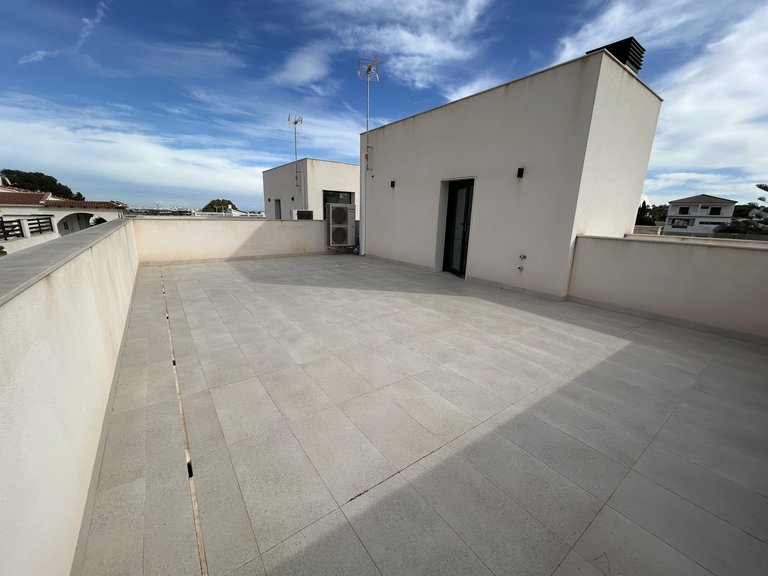 Villa for Sale in Costa Blanca Los Balcones, Alicante 23