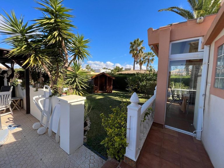 Villa for Sale in Cabo Roig, Alicante 18