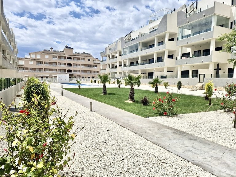 Apartment for Sale in Inland Los Dolses, Alicante 39