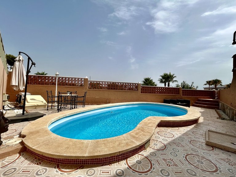 Villa for Sale in Villamartin, Alicante 19